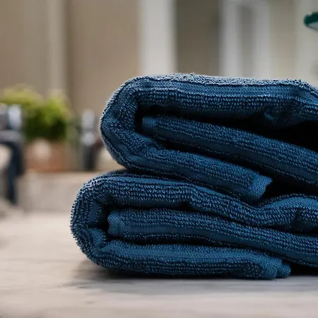 Ricco Di Comfort, Grande, Luminoso E Comodo Lägenhet *